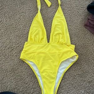 One piece swim suit